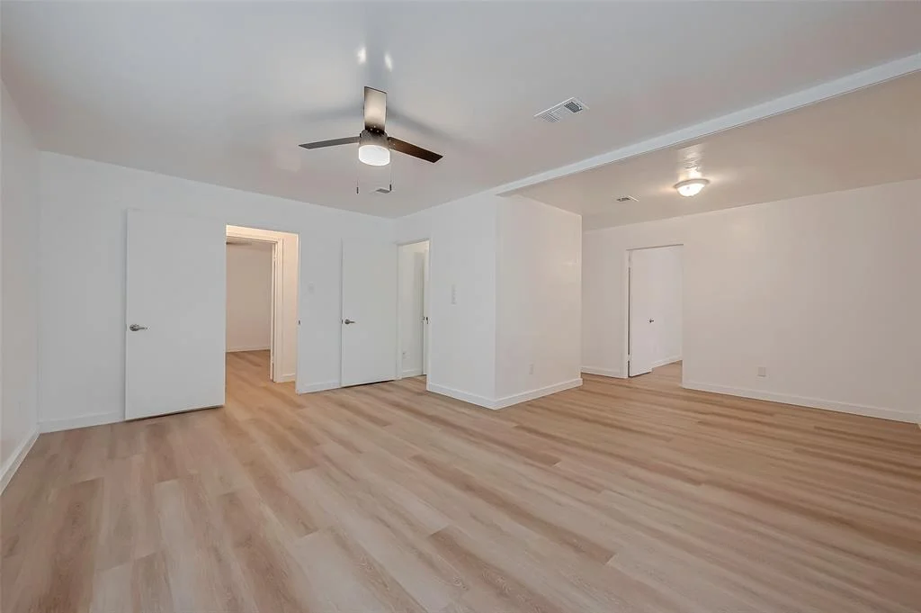 Photo of 5902 Templegate Drive