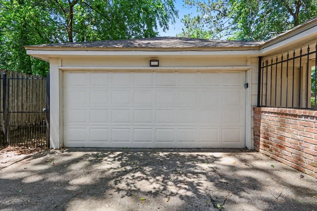 Photo of 5918 Pine Arbor Drive