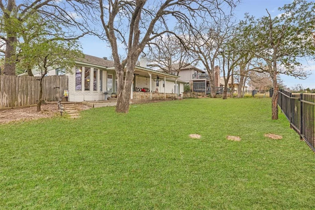 Photo of 2407 Quail Hollow Drive