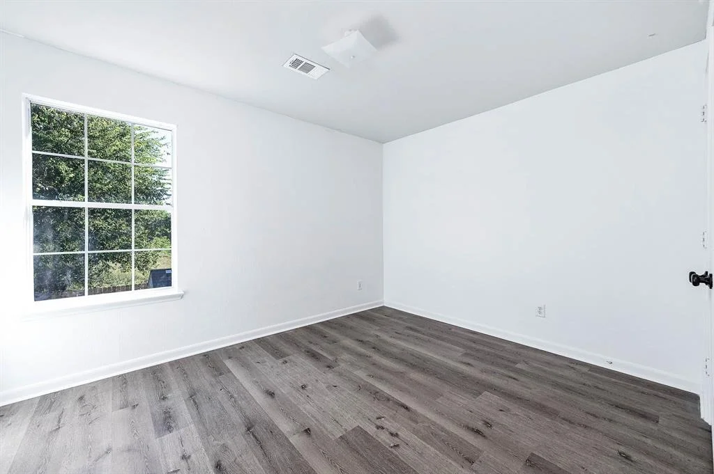 Photo of 11411 Log Cabin Lane