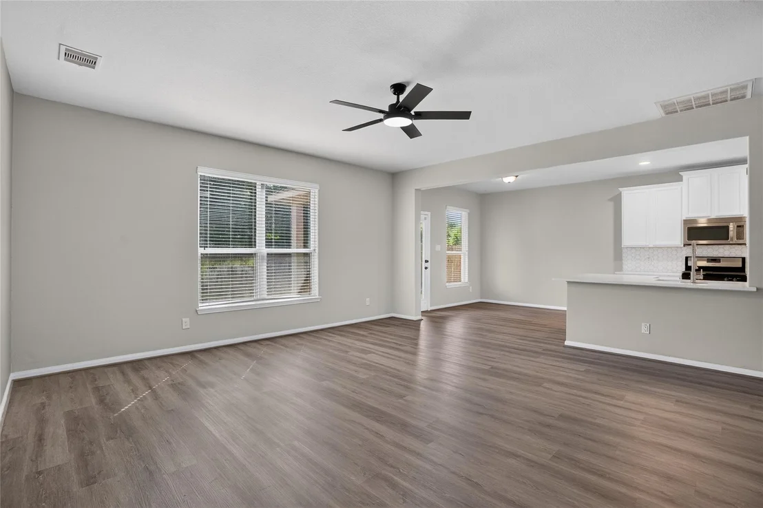 Photo of 7611 Dragon Pearls Lane