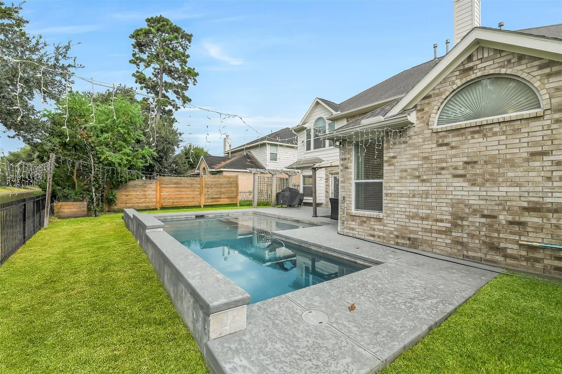 Photo of 30214 Vinebriar Drive