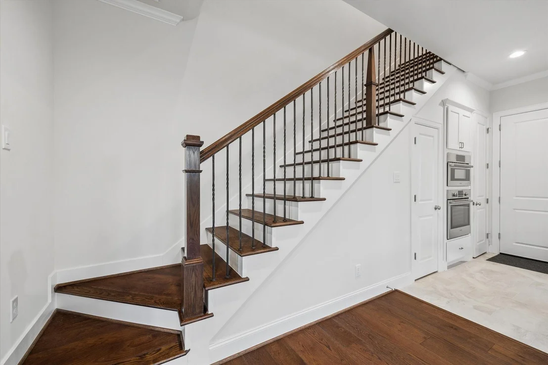 Photo of 25233 Liberty Mill Drive