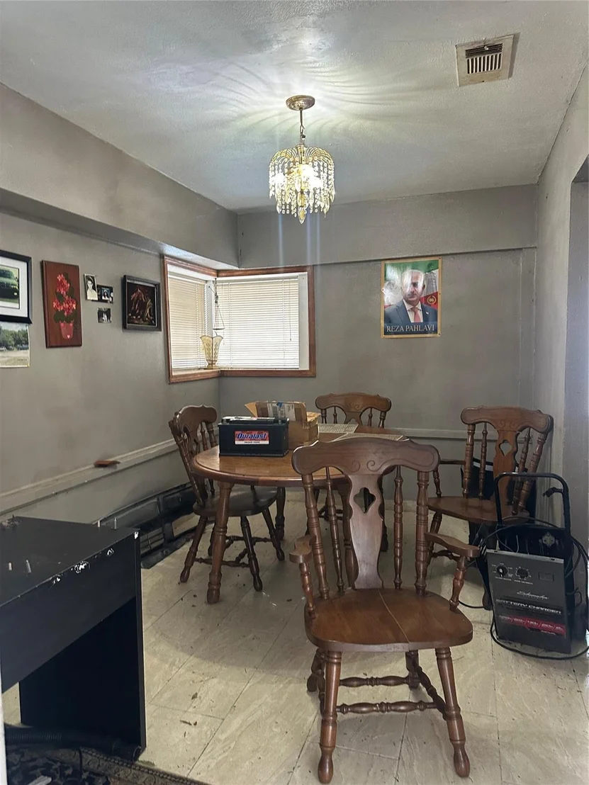 Photo of 8105 Howard Drive