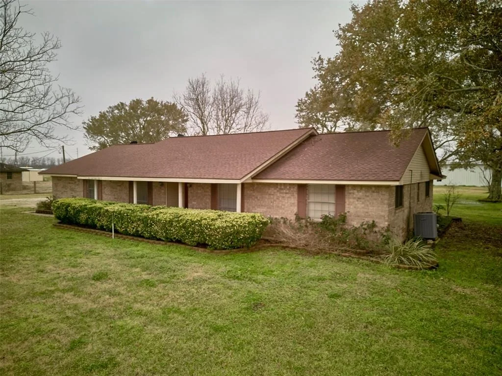 Photo of 8310 Power Line Road