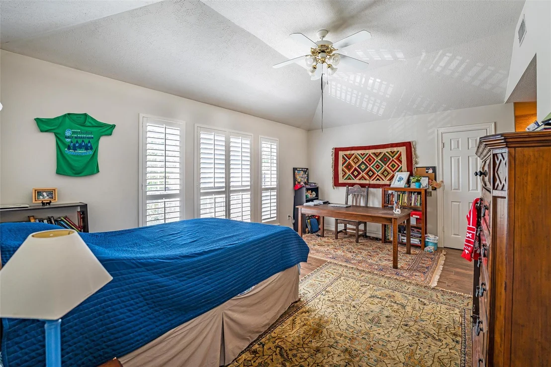 Photo of 8002 Royal Crest Court