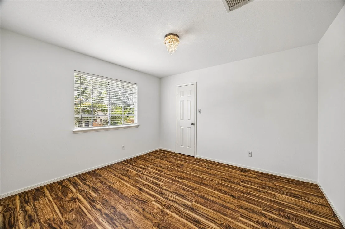 Photo of 734 W Clady Drive