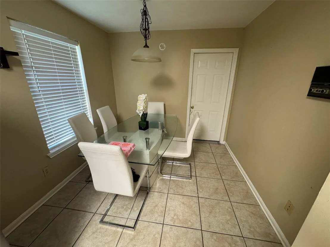 Photo of 7315 Foxside Lane