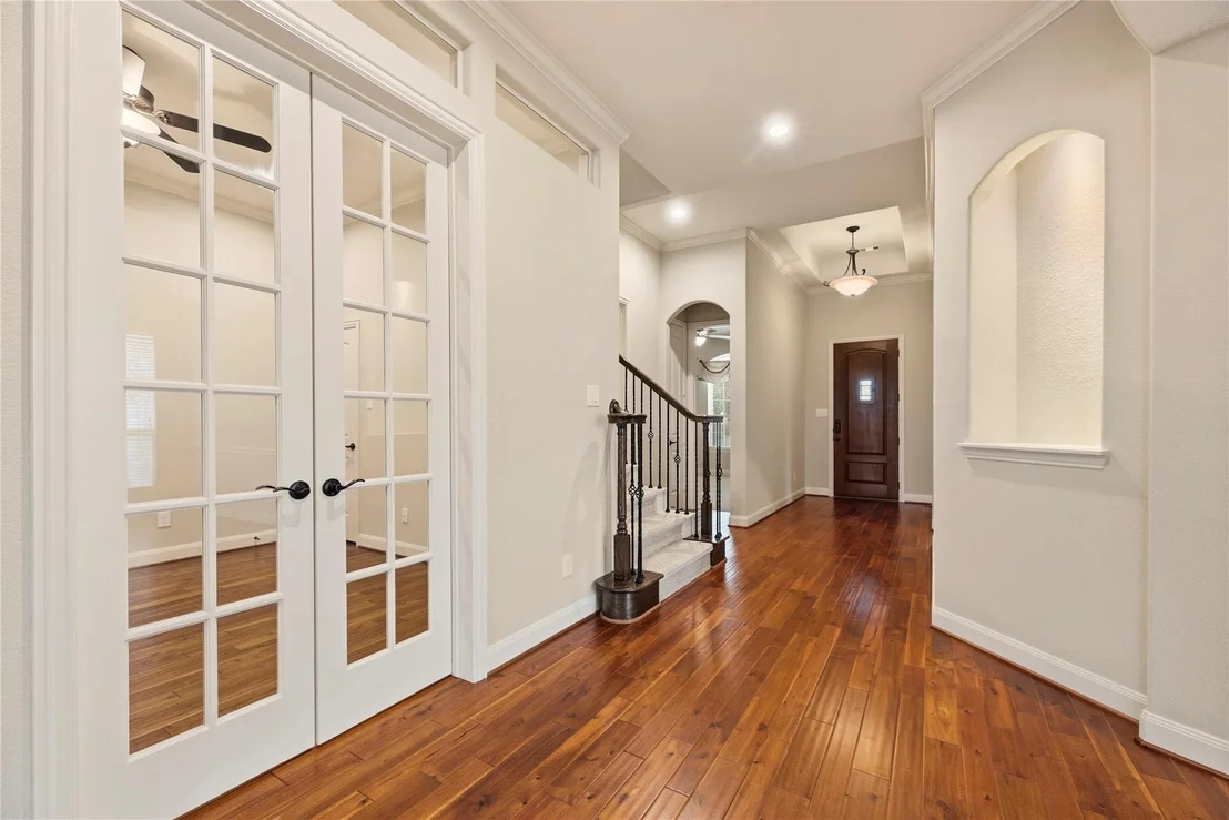 Photo of 5811 Green Meadows Lane