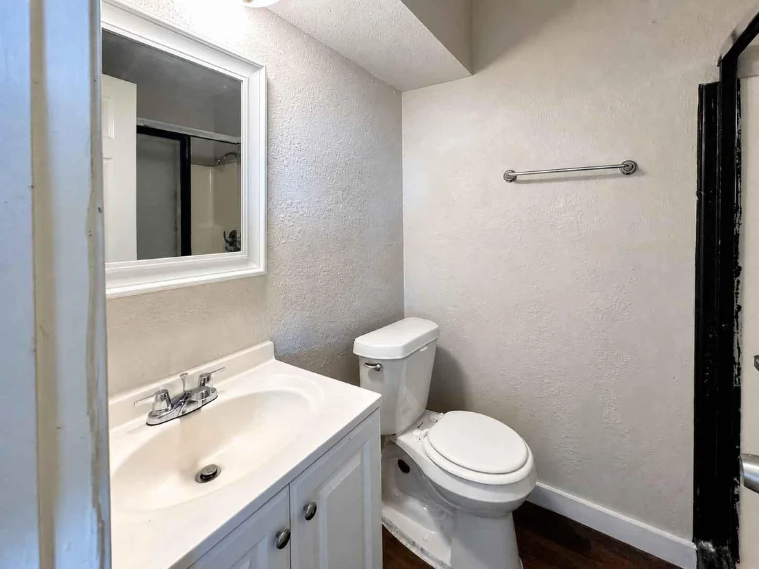 Photo of 8710 Parkway Forest Drive