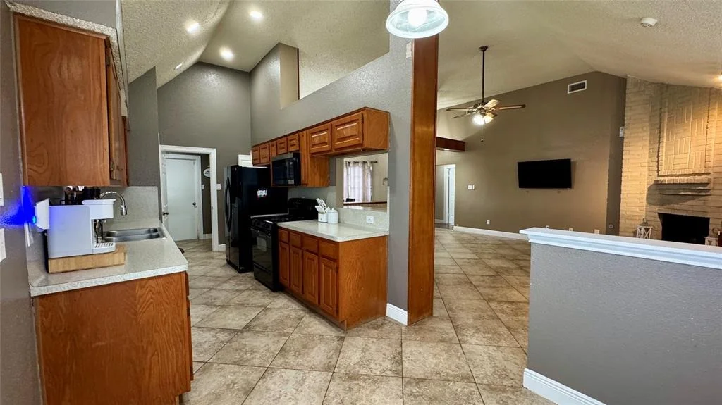 Photo of 2406 Shady Bayou Lane