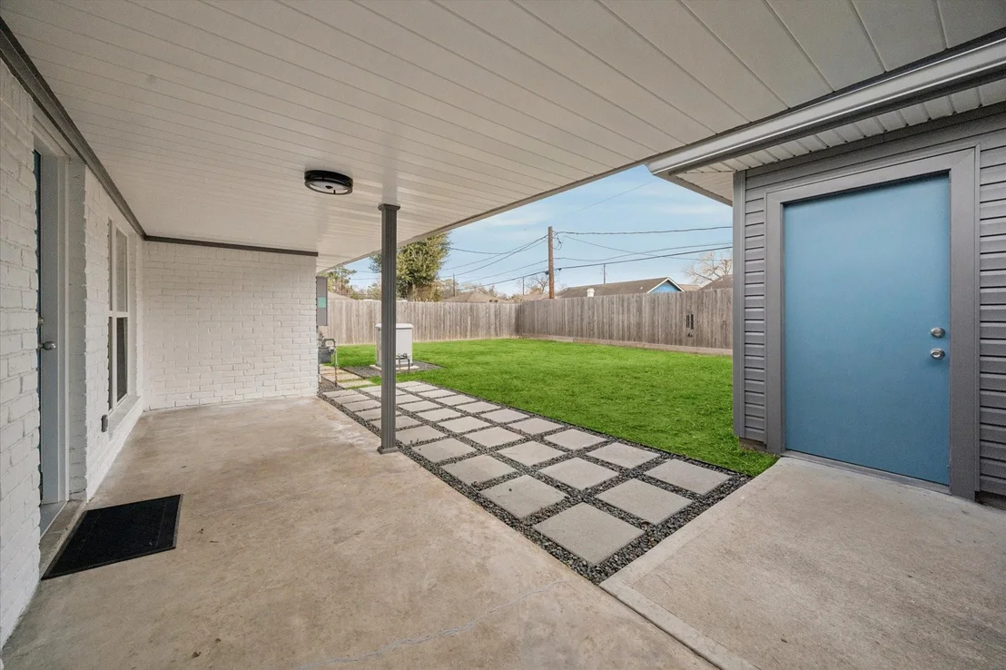 Photo of 5422 Golf Drive