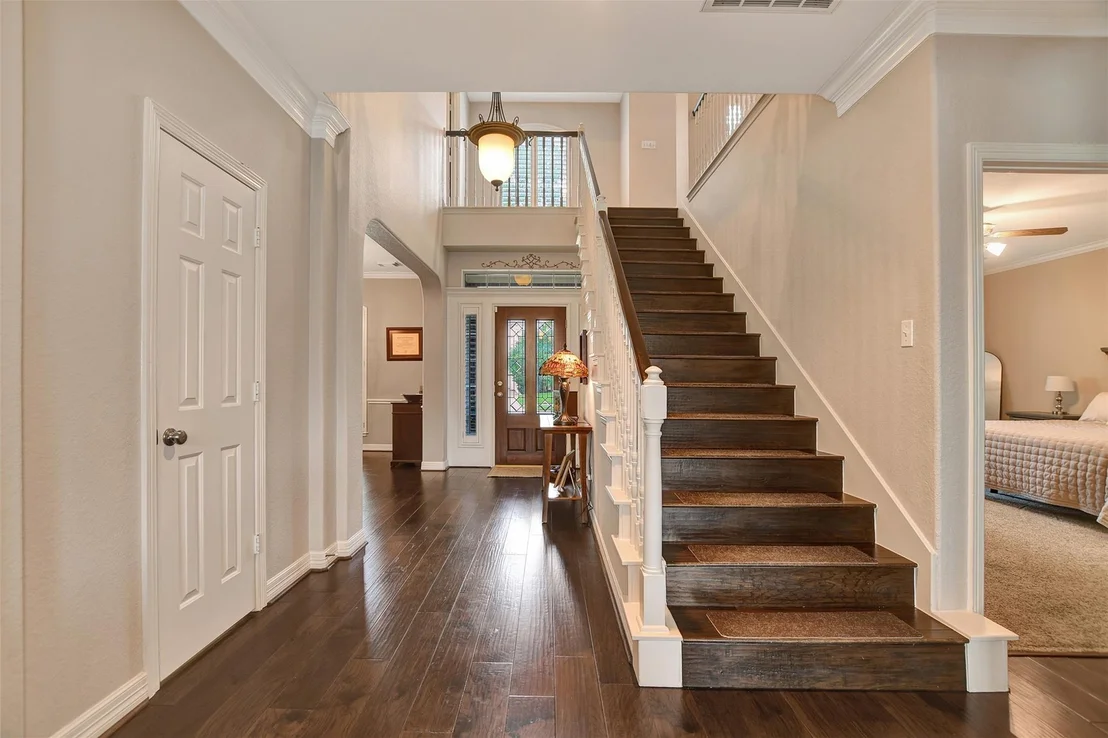 Photo of 15918 Lake Loop Drive