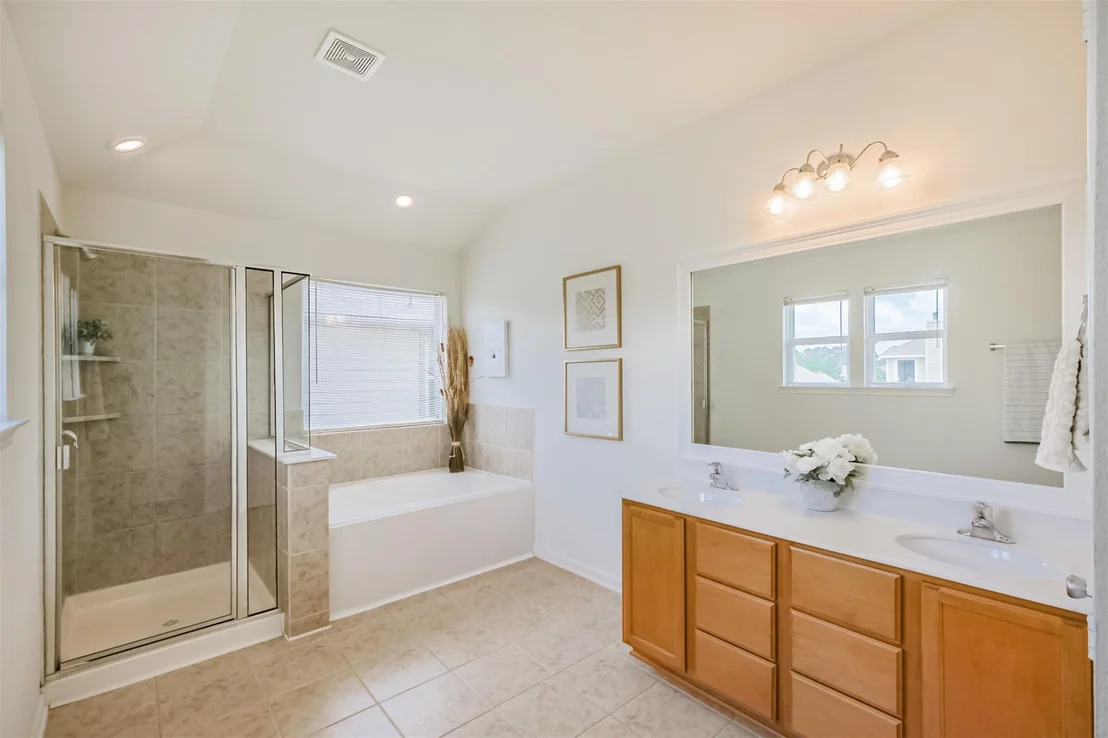 Photo of 4106 Lake Cypress Circle