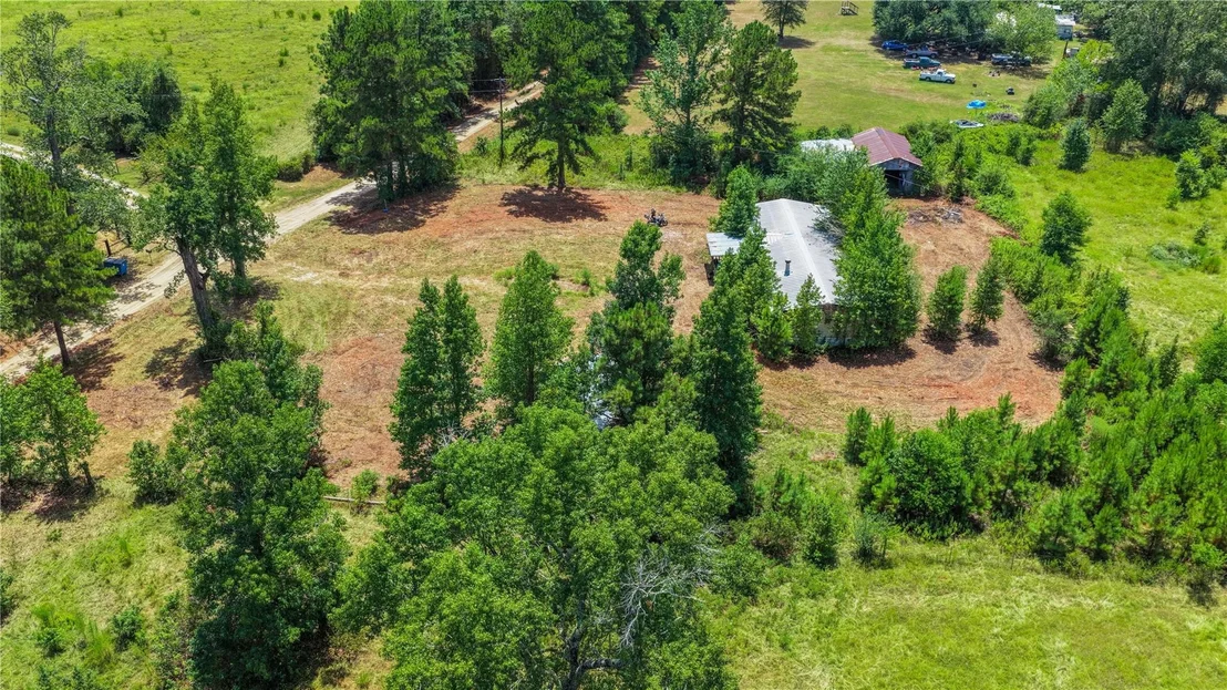 Photo of 2796 Helmic Road