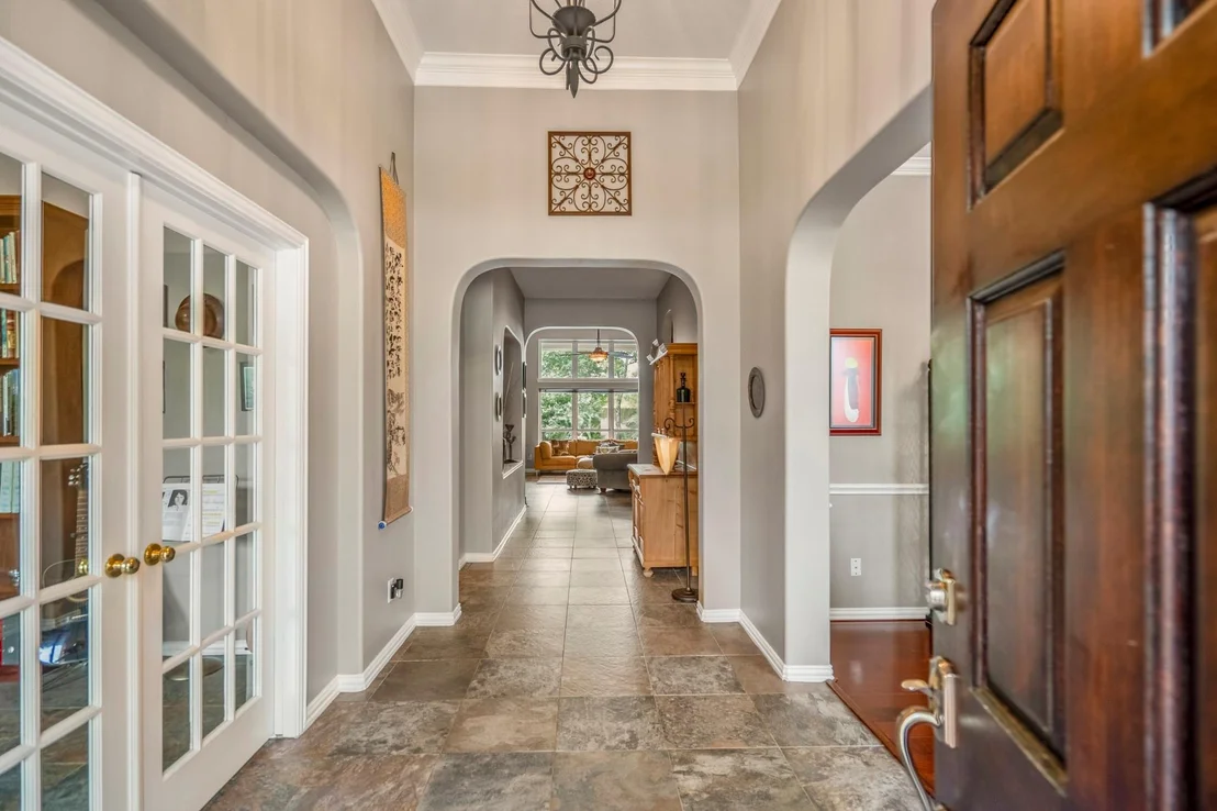 Photo of 6811 Pinehearth Court