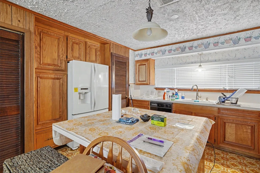 Photo of 7833 Almeda Genoa Road