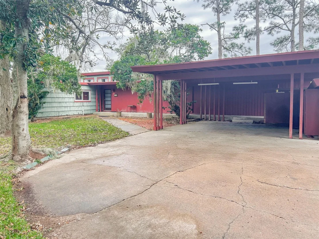 Photo of 530 Circle Way