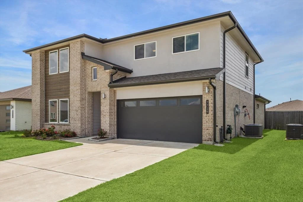 Photo of 7714 Cattleman Valley Drive