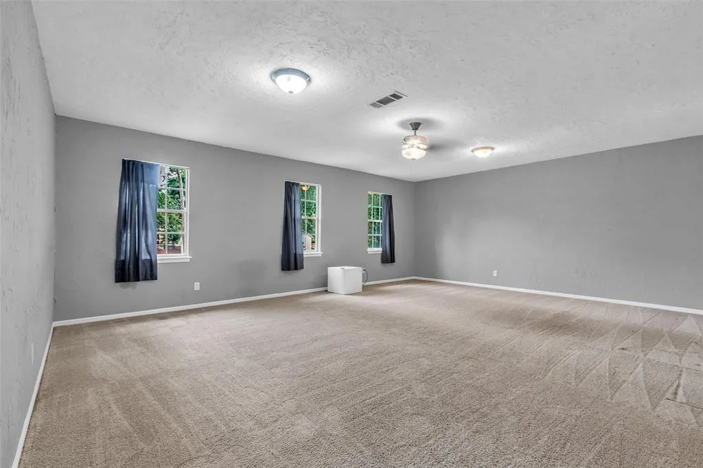 Photo of 8115 Winding Oak Lane