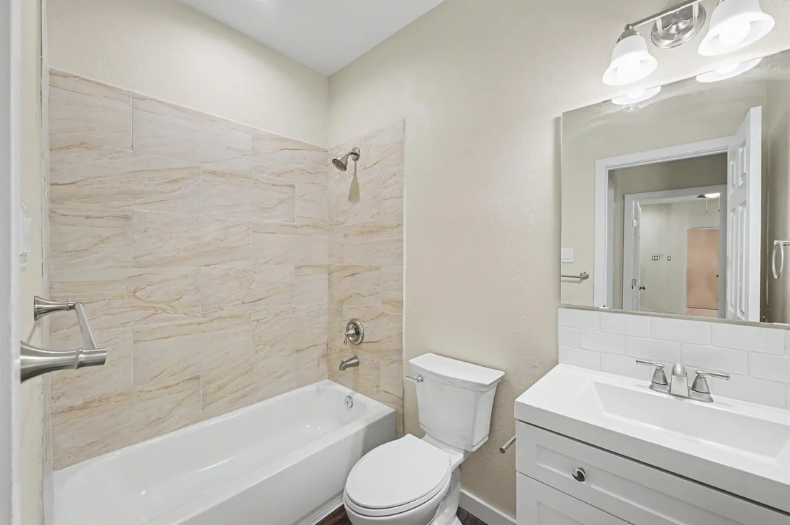 Photo of 50 Westlake West