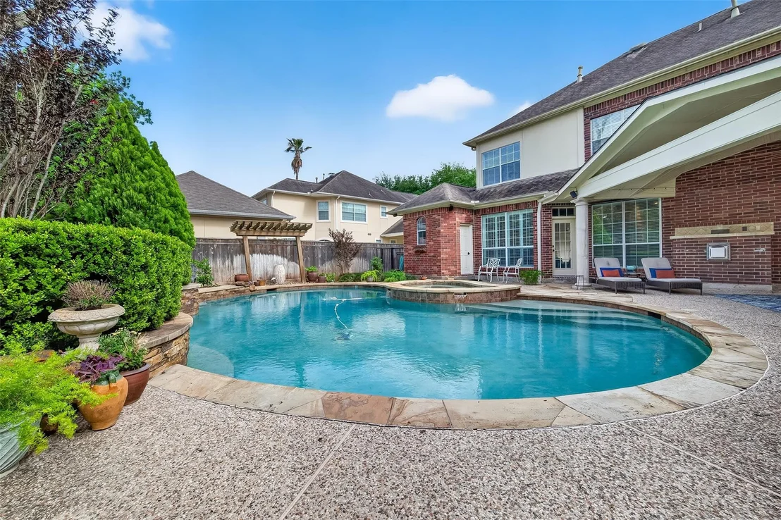 Photo of 15 Stonecliff Circle