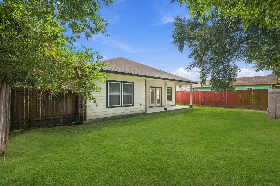 Photo of 2150 Mosher Lane