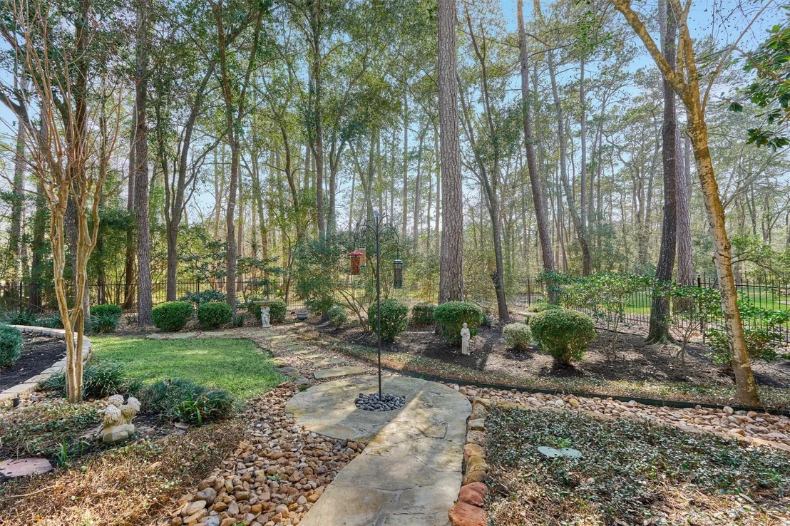 Photo of 43 Meadow Brook Place
