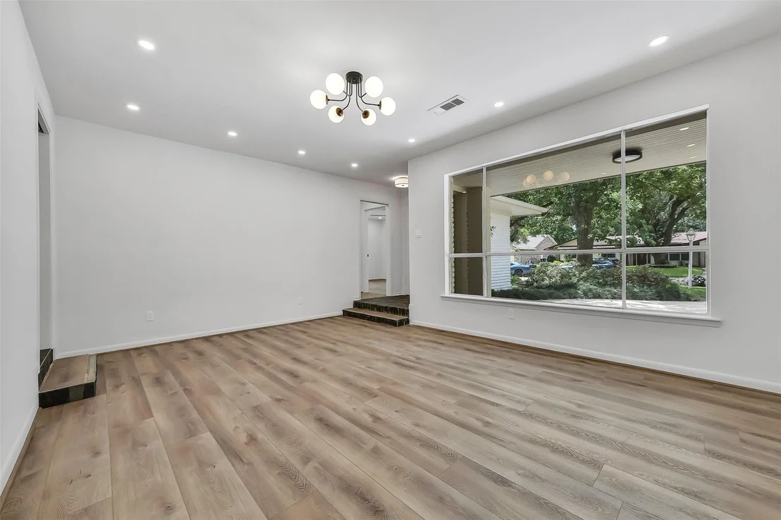 Photo of 1617 Wavecrest Lane
