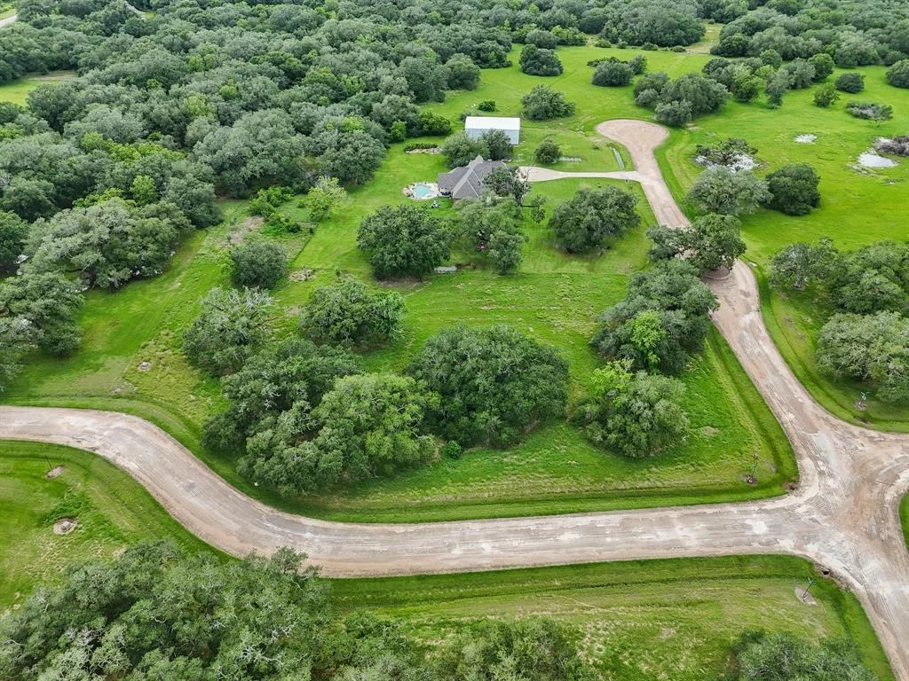Photo of 64 Center Tree Drive