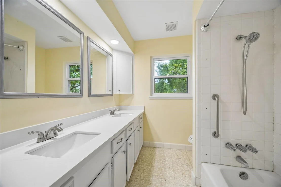 Photo of 542 Winter Oaks Drive