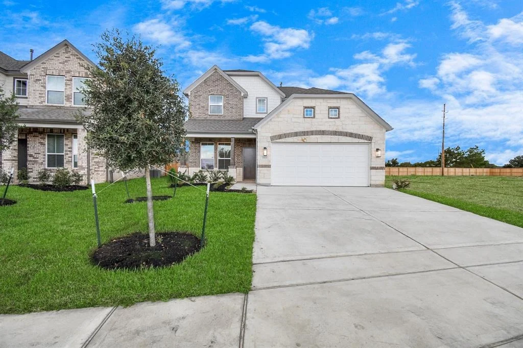 Photo of 15815 Walnut Leaf Lane