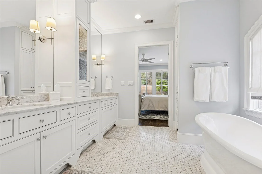 Photo of 6234 Lynbrook Drive