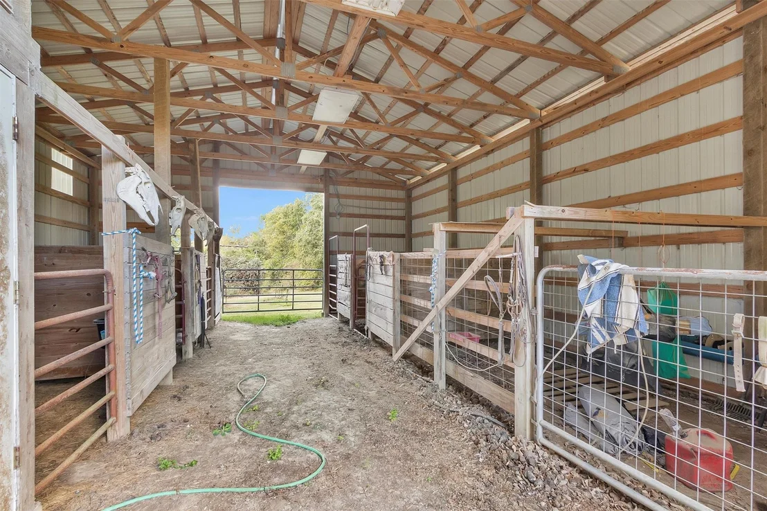 Photo of 380 Rose Hill Road