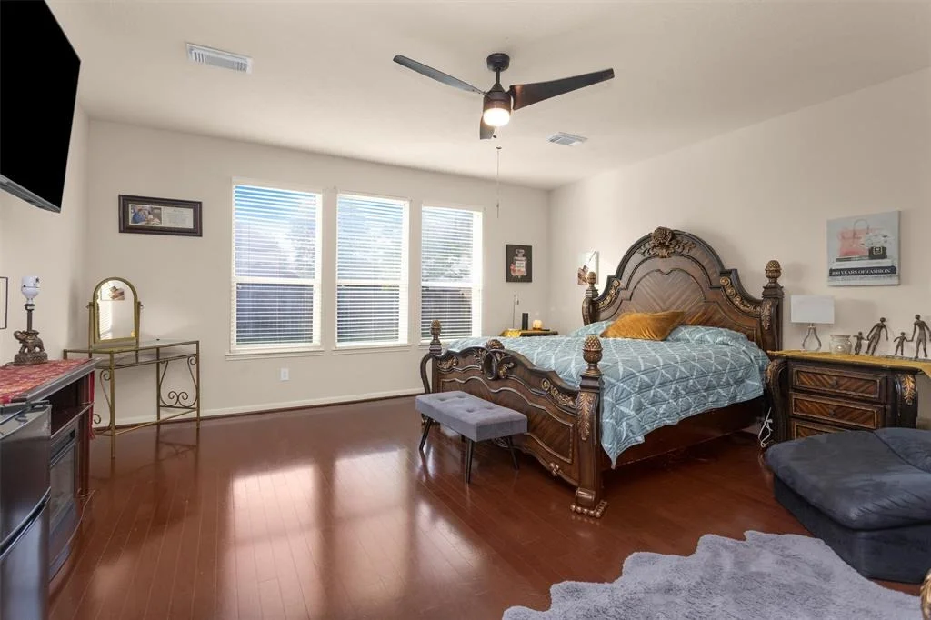 Photo of 2911 E Lake Falls Circle