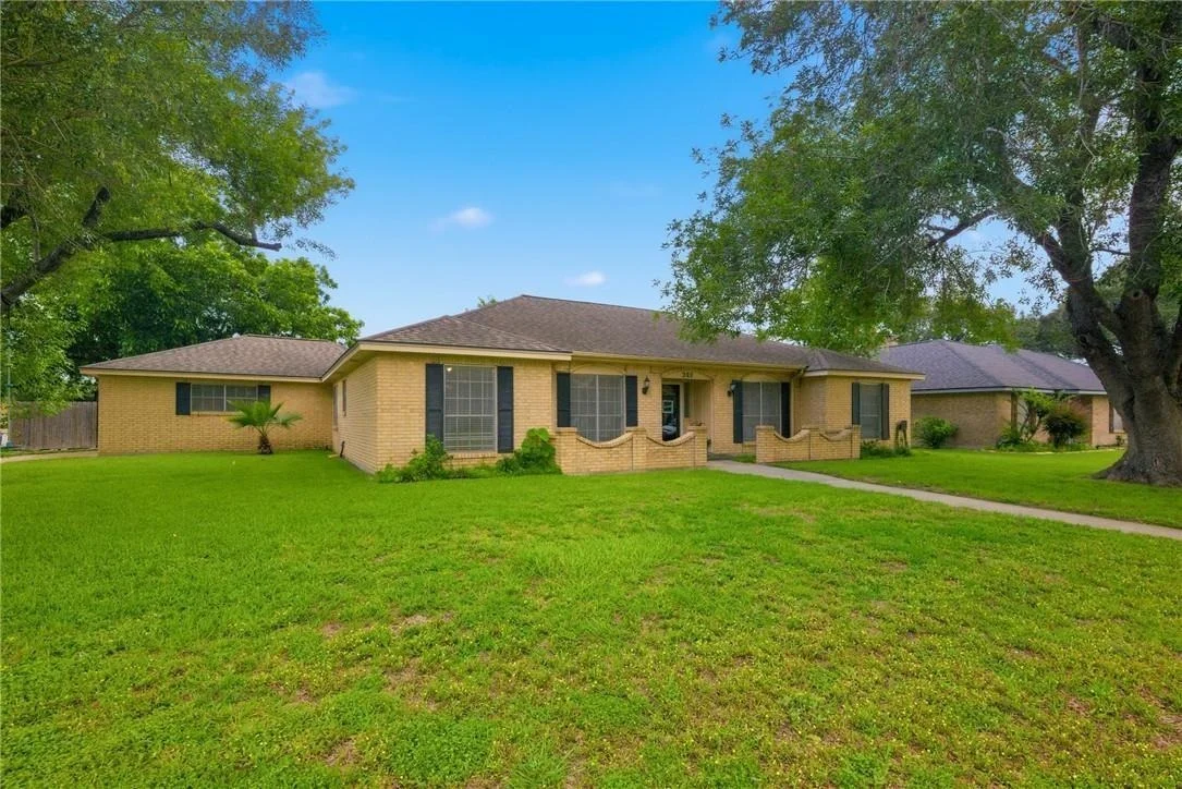 Photo of 202 Nottingham Drive