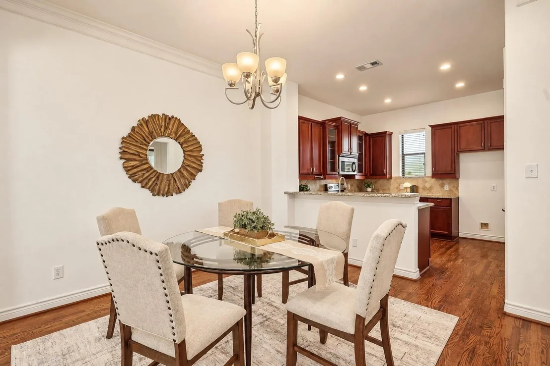 Photo of 1102 Sherwood Run
