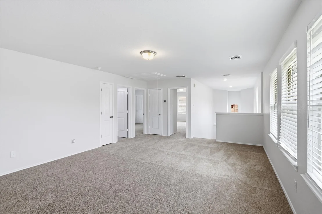 Photo of 17706 White Lightning Way