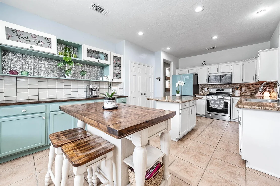 Photo of 1311 Shadow Mountain Drive