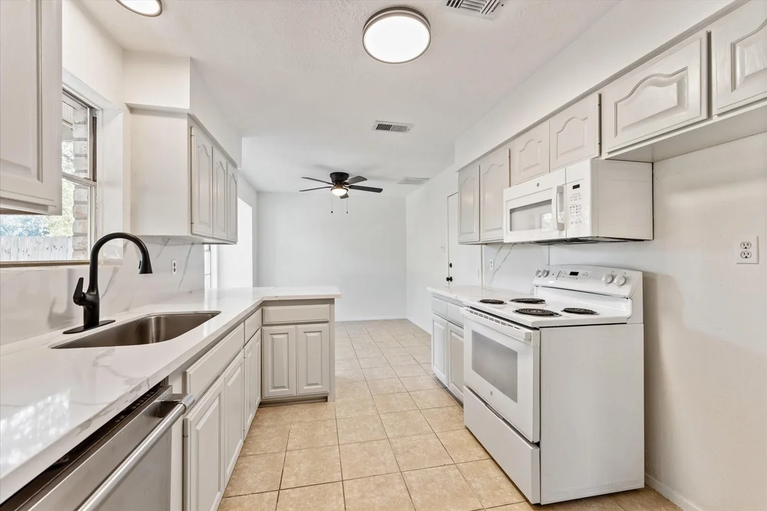 Photo of 23122 Cimber Lane