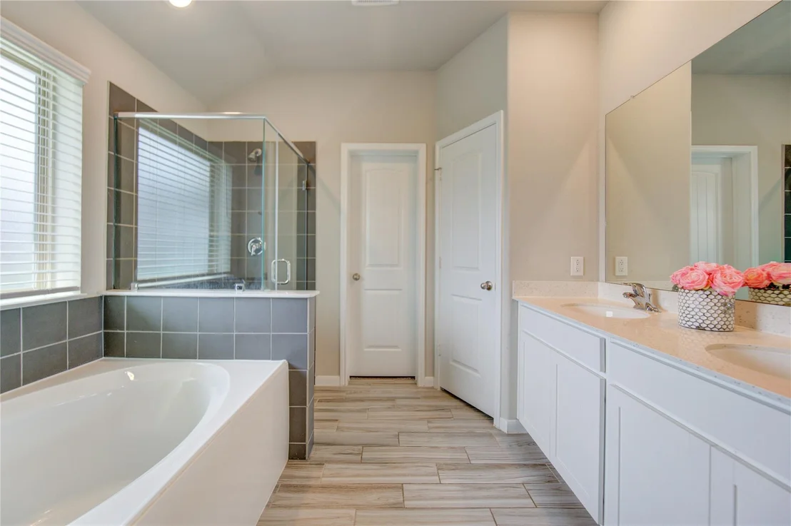 Photo of 5011 Yellow Rays Trail