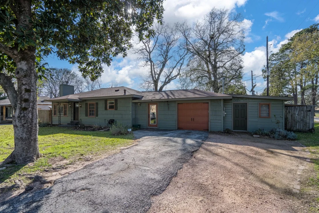 Photo of 306 Baker Drive