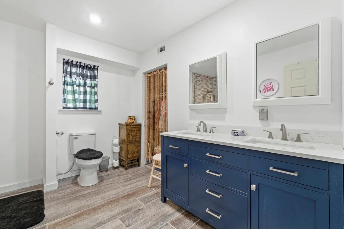 Photo of 109 Pine Needle Street