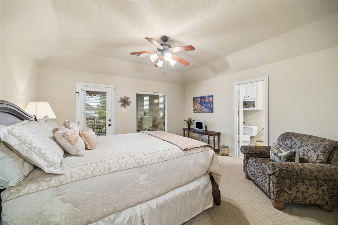 Photo of 53 New Oak Trail