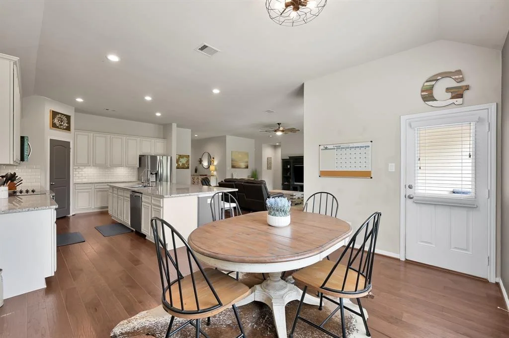Photo of 9175 White Tail Drive