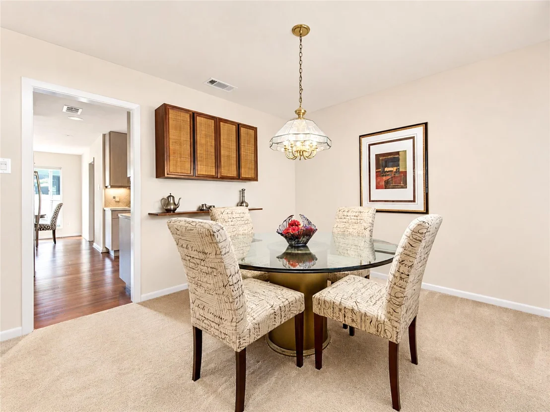 Photo of 5107 Queensloch