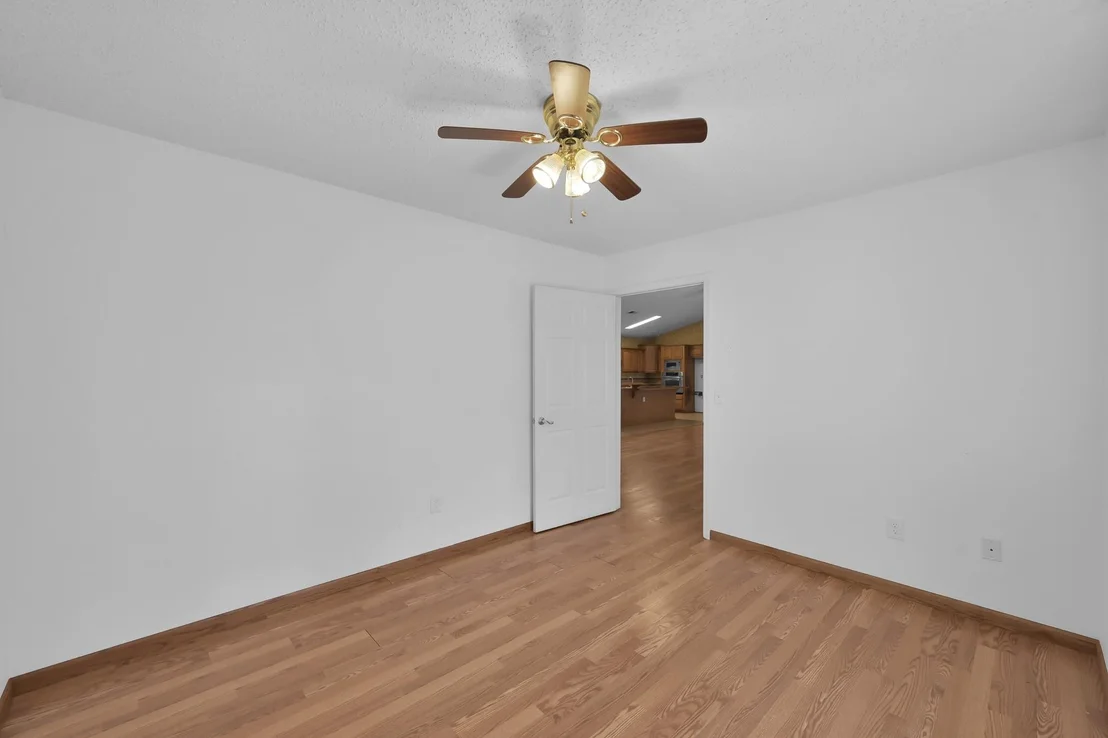 Photo of 121 Magnolia Boulevard