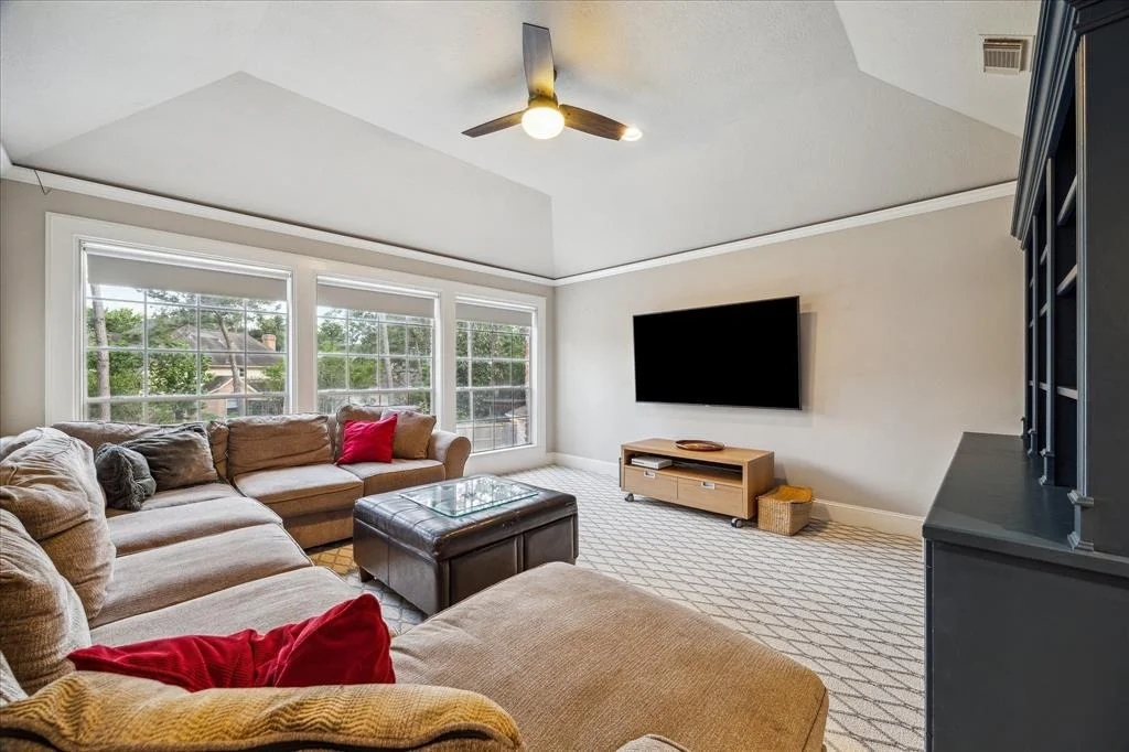 Photo of 6 Windmeadow Place