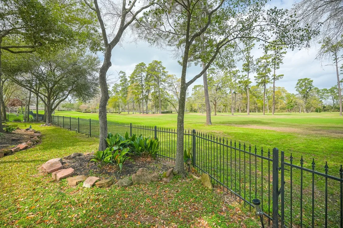 Photo of 24710 Creekview Drive