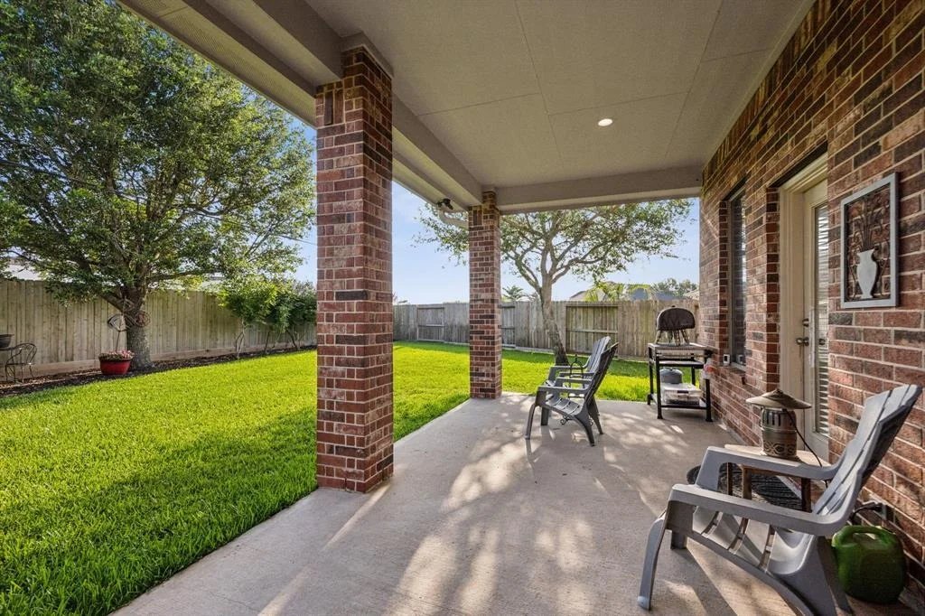 Photo of 2702 Driftwood Drive